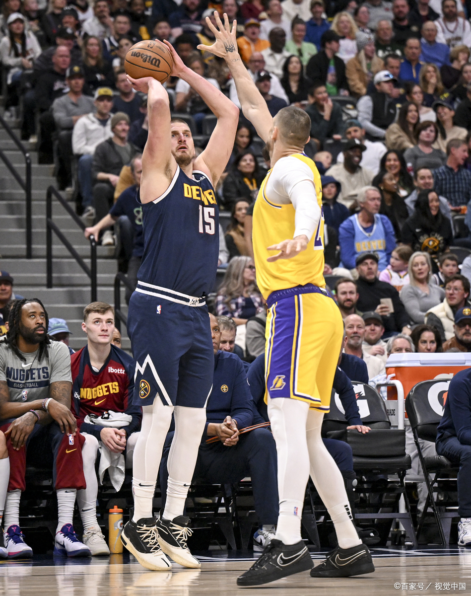 包含冲刺阶段突围战来临;切尔西围绕NBA季后赛强势反弹;震撼外界;身体对抗强度拉满的词条 包含冲刺阶段突围战来临;切尔西围绕NBA季后赛强势反弹;震撼外界;身体对抗强度拉满的词条